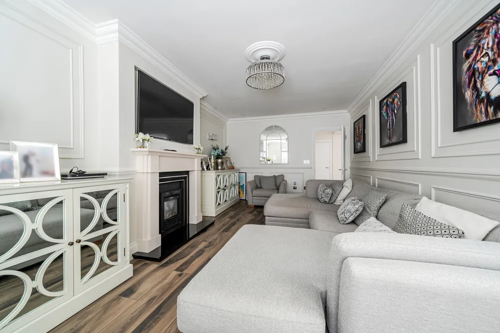 Burlington Rise, East Barnet, EN4 photo 4