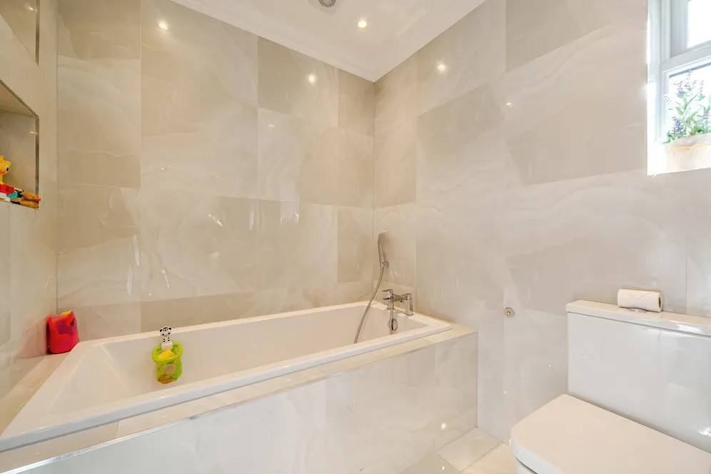 Burlington Rise, East Barnet, EN4 photo 12