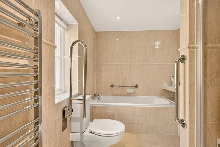Property Image 12