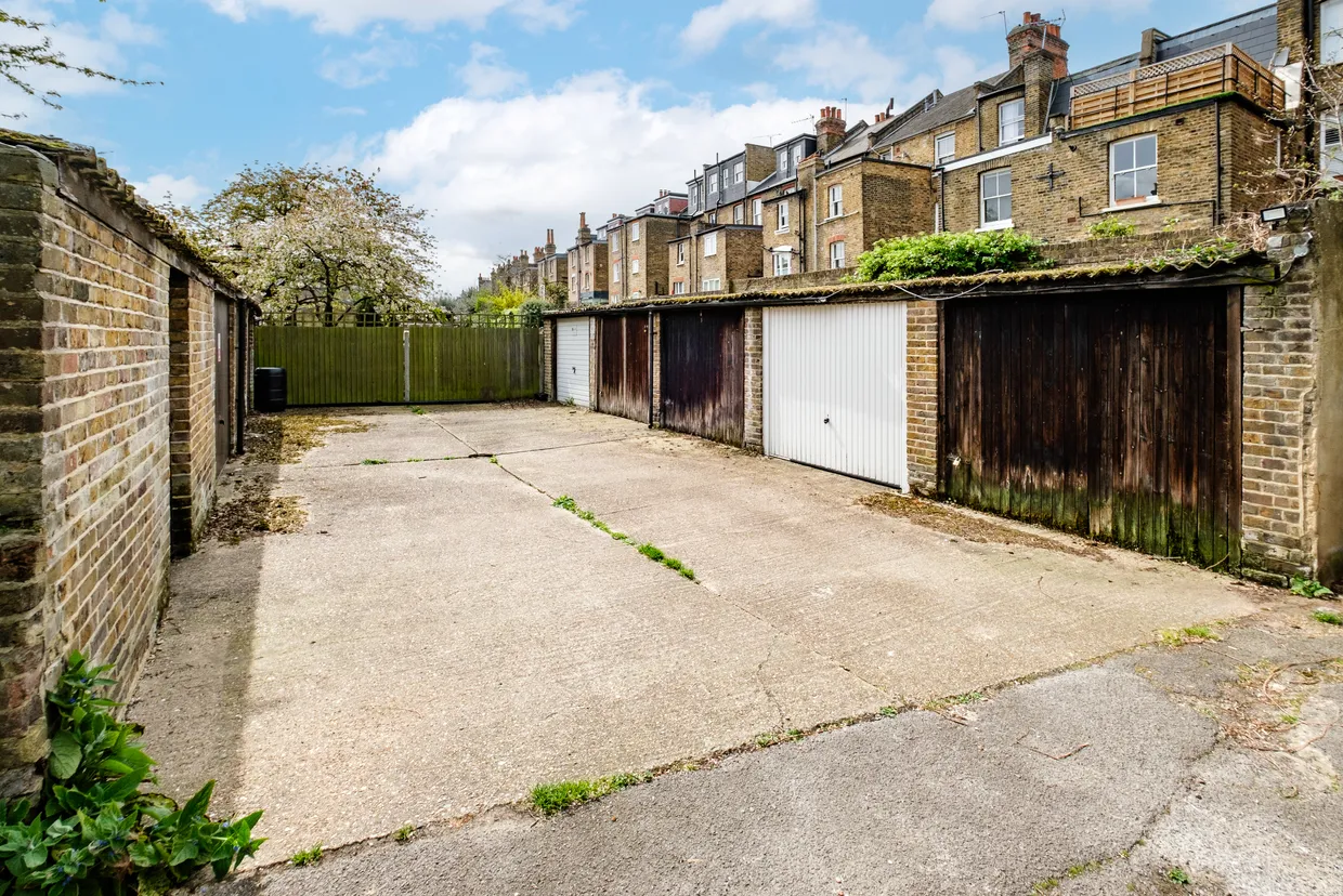 Highbury Grove, London, N5 photo 4