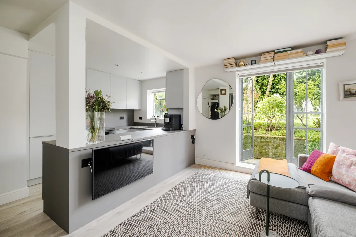 Highbury Grove, London, N5 photo 8