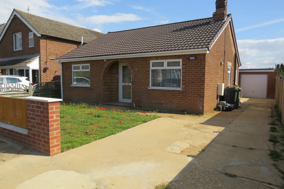 Broadway, Heacham