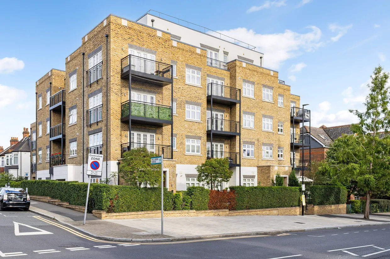 High Street, Edgware, HA8 photo 21