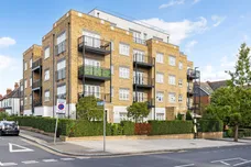 High Street, Edgware, HA8 photo 21