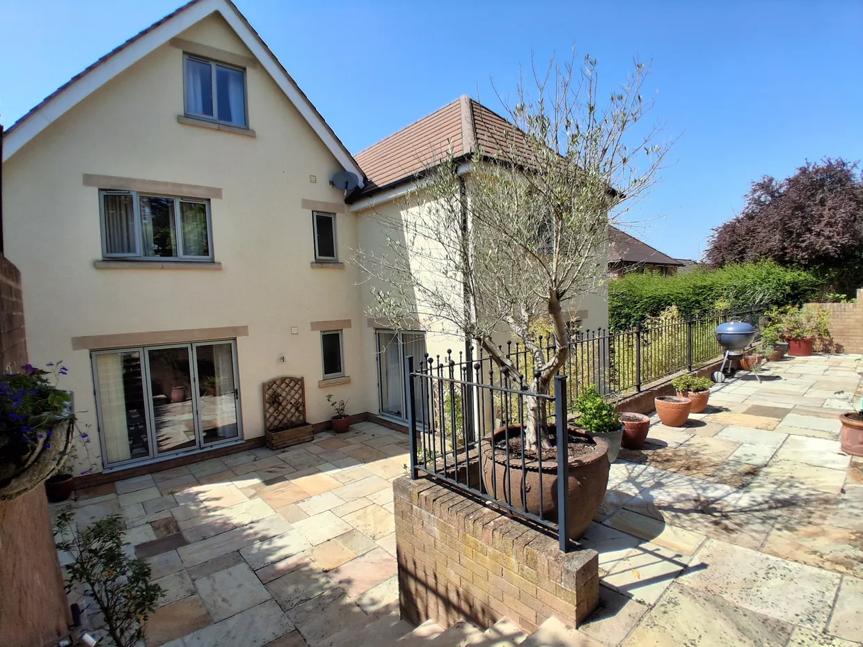 Oakley Road, Cheltenham, GL52 photo 14