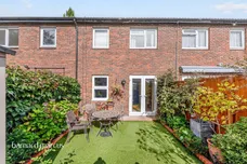 Plough Lane Close, Wallington