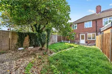 Neath Gardens, Morden