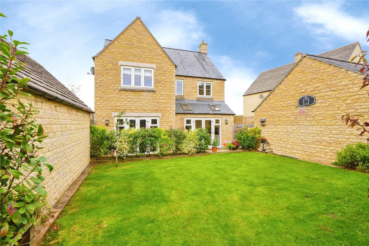 Skylark Road, Bourton-on-the-Water, Cheltenham, Gloucestershire, GL54