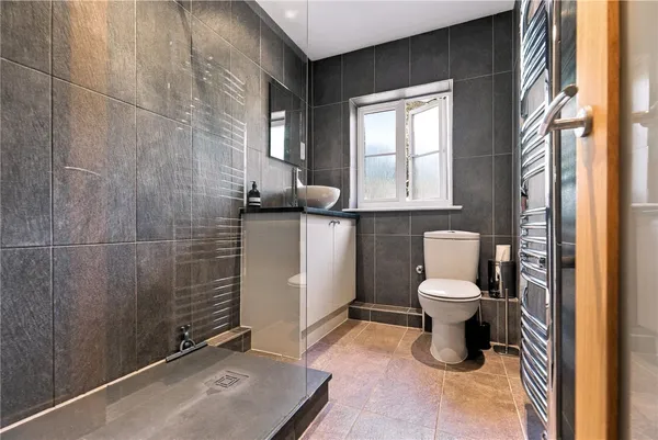 Bucklesham Road, Ipswich, IP3 photo 16