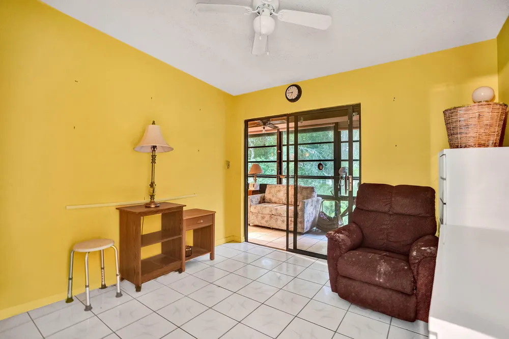 9414 S Belfort Circle, Tamarac, FL 33321