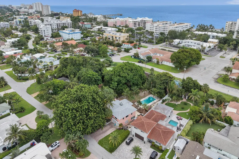 460 SE 18th Ave, Deerfield Beach, FL 33441