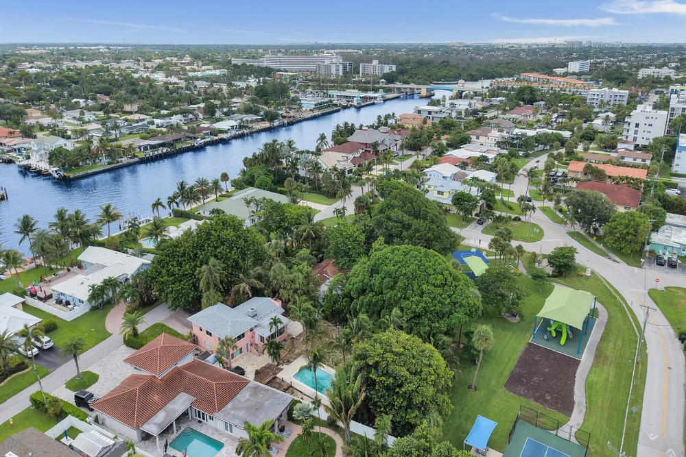 460 SE 18th Ave, Deerfield Beach, FL 33441