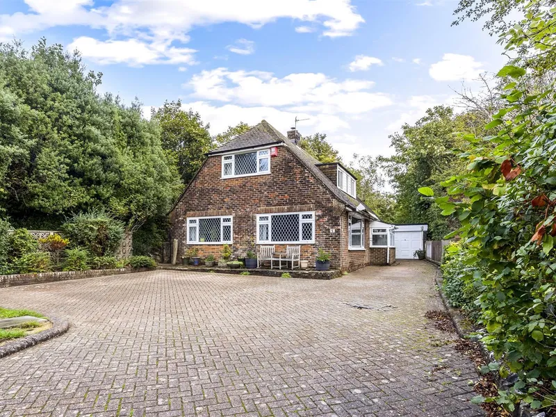 Property thumbnail 1 out of 3