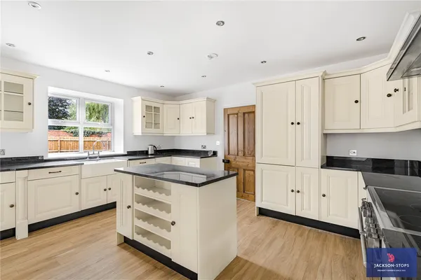 Church Street, Crick, NN6 photo 9
