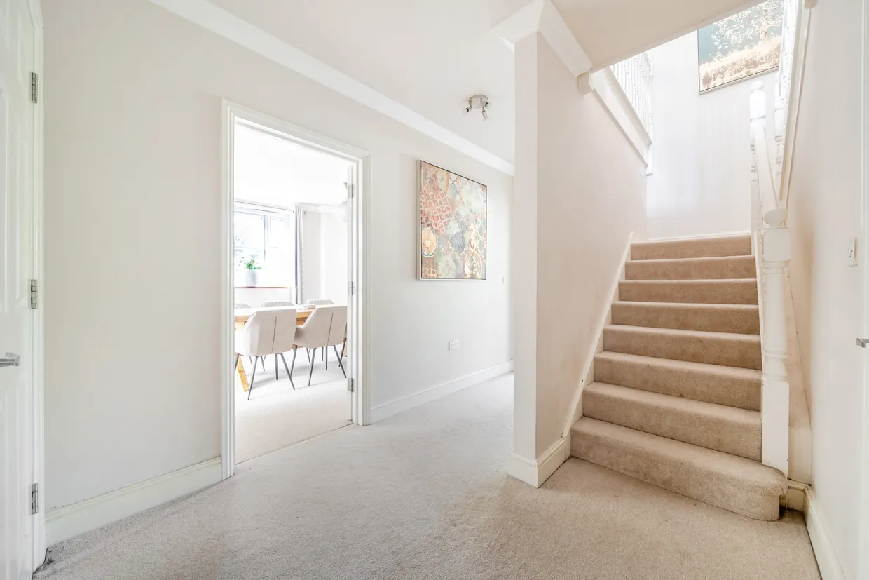 Churchview Close, Caterham, CR3 photo 7