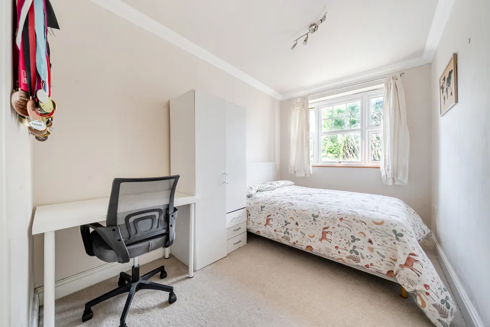 Churchview Close, Caterham, CR3 photo 14
