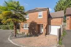 Churchview Close, Caterham, CR3 photo 18