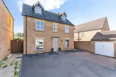 Hive End Court, Chatteris