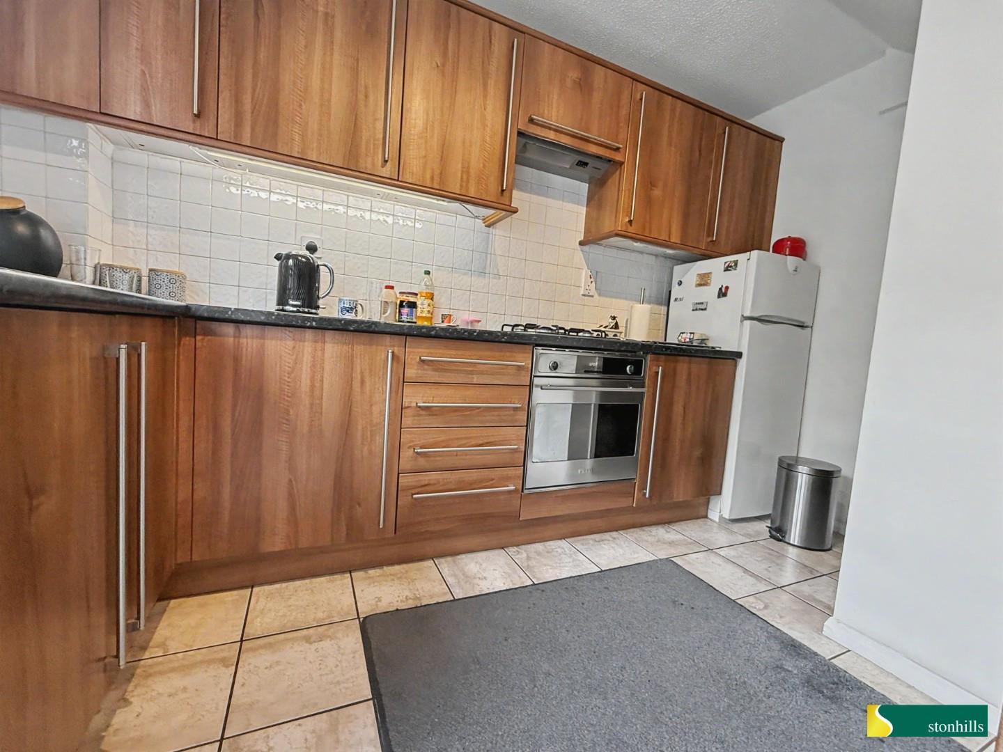 The Avenue, Cliftonville, Northampton Image 5