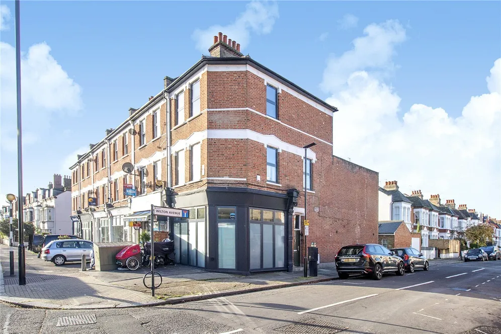 Chiswick Lane, London, W4 photo 3