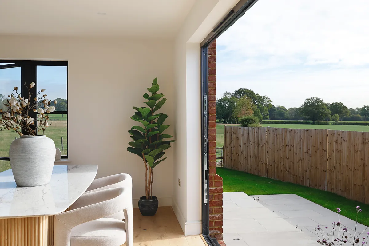 Old Farm Close, Charlwood, Horley, Surrey, RH6