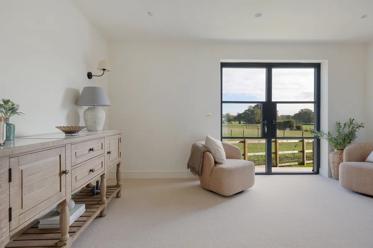 Old Farm Close, Charlwood, Horley, Surrey, RH6