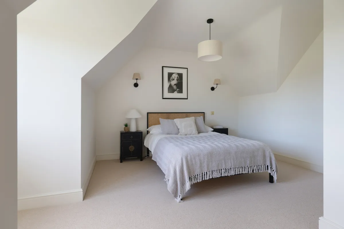 Old Farm Close, Charlwood, Horley, Surrey, RH6