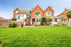 Bath Road, Worthing