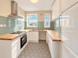 Wilbury Road, Hove thumb 3
