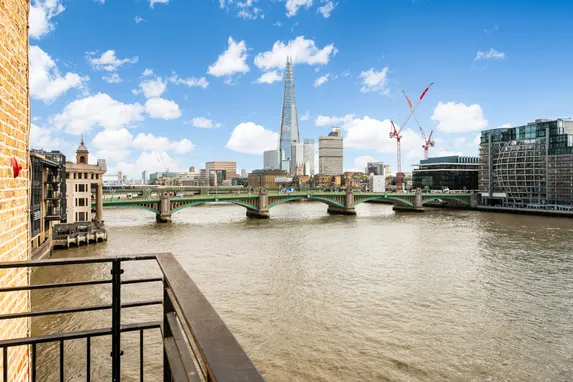 High Timber Street, London, EC4V