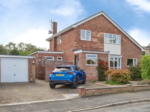 Hannant Road, North Walshamphoto
