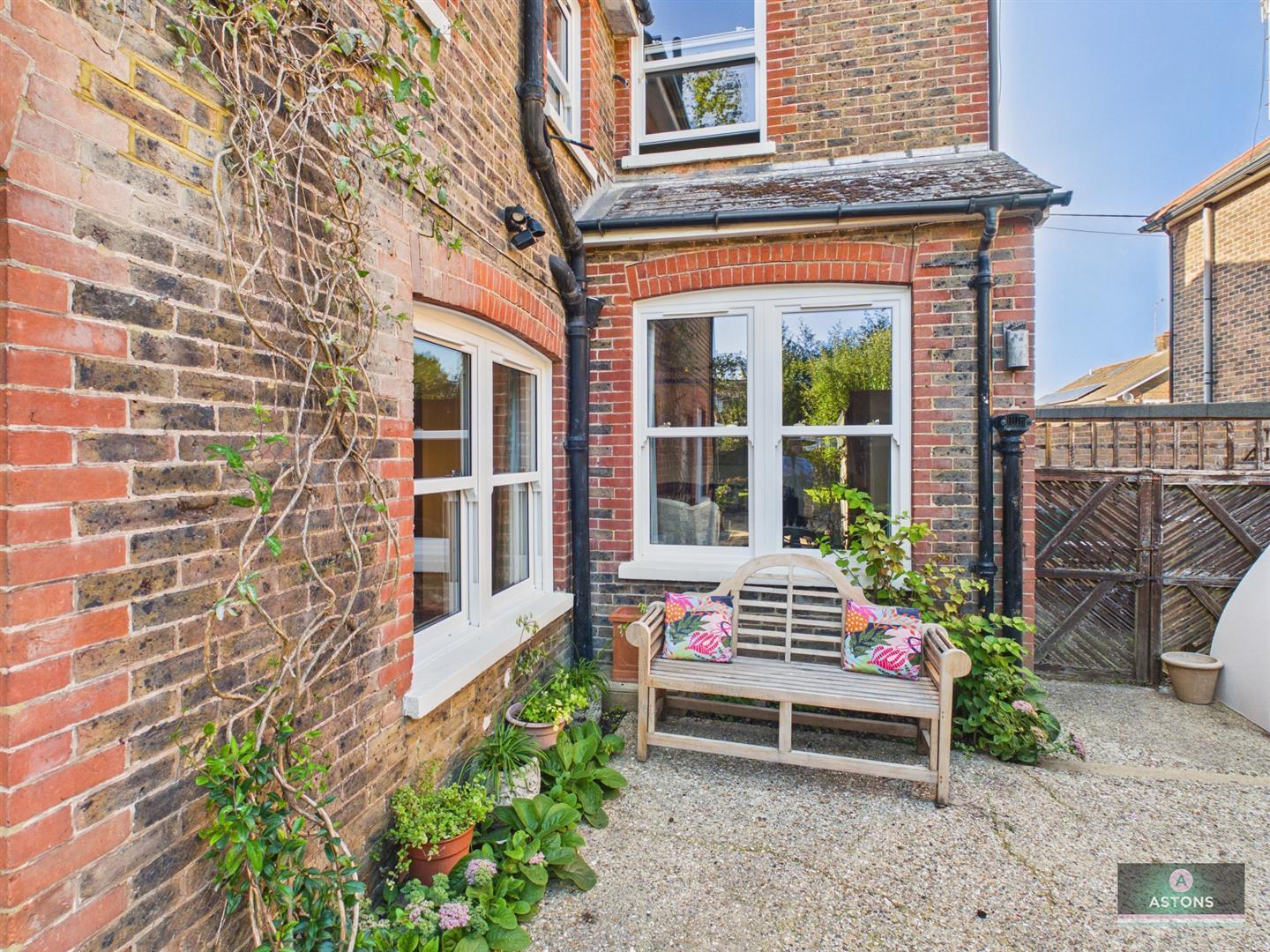 Malthouse Road, Southgate Image 10