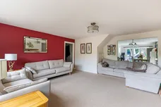 Glenville Gardens, HINDHEAD, GU26 photo 8