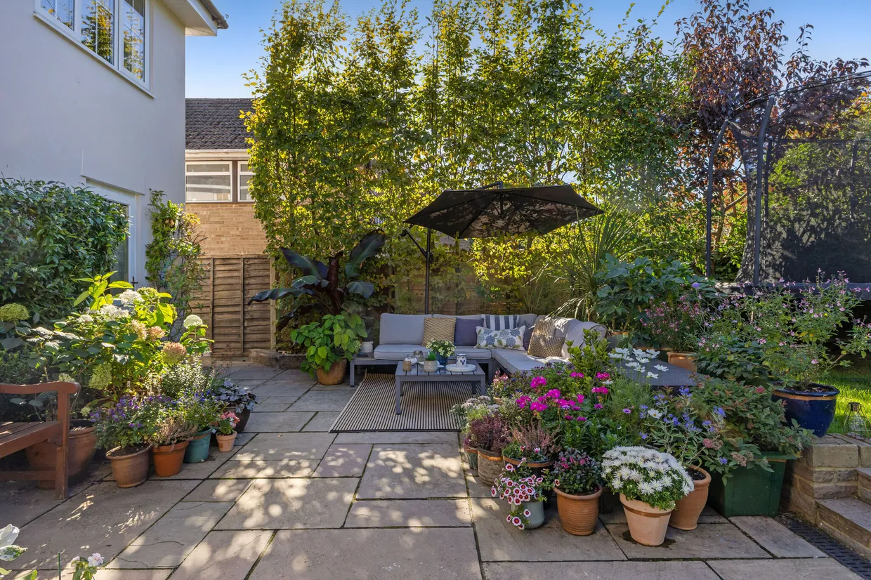Glenville Gardens, HINDHEAD, GU26 photo 16