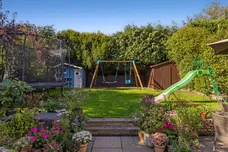 Glenville Gardens, HINDHEAD, GU26 photo 19