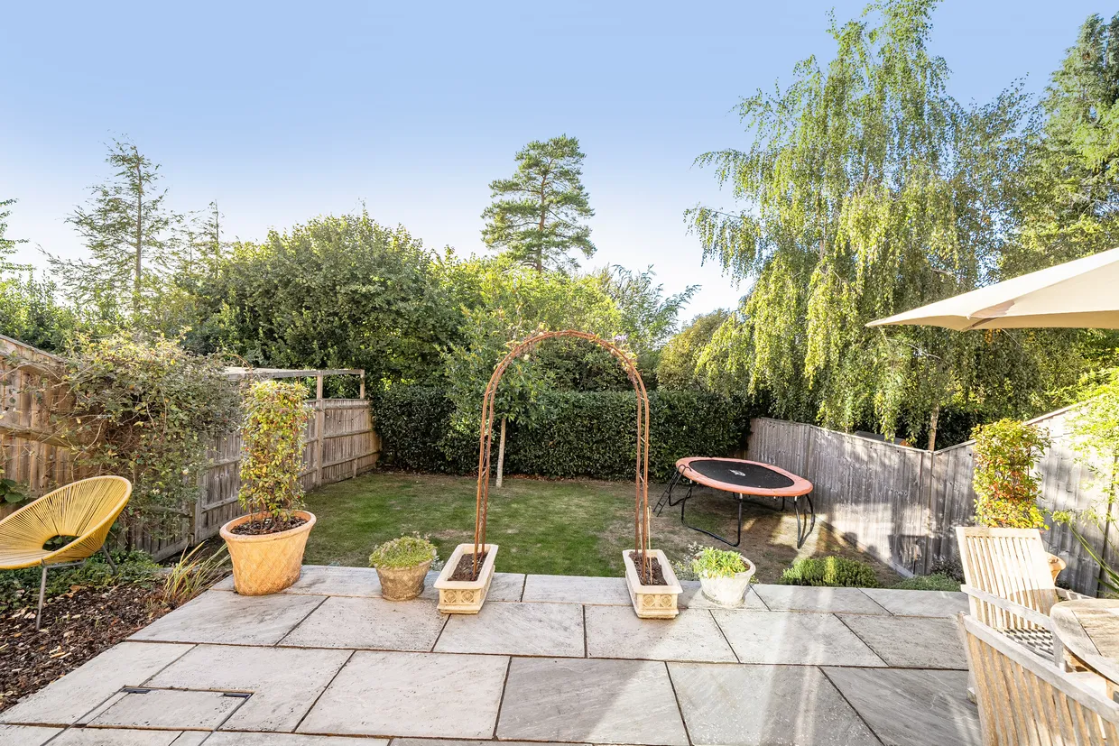 Mortimer Close, Kings Worthy, SO23 photo 11