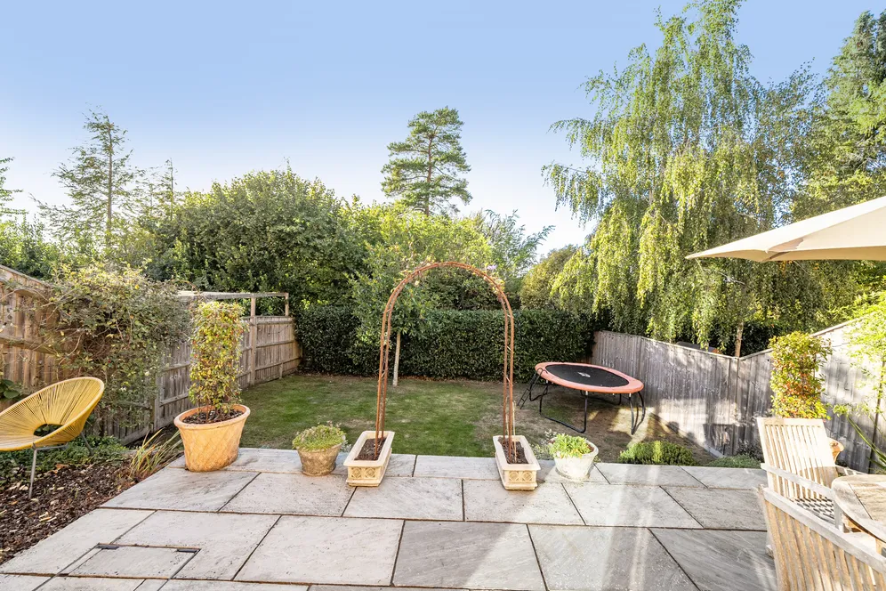 Mortimer Close, Kings Worthy, SO23 photo 11