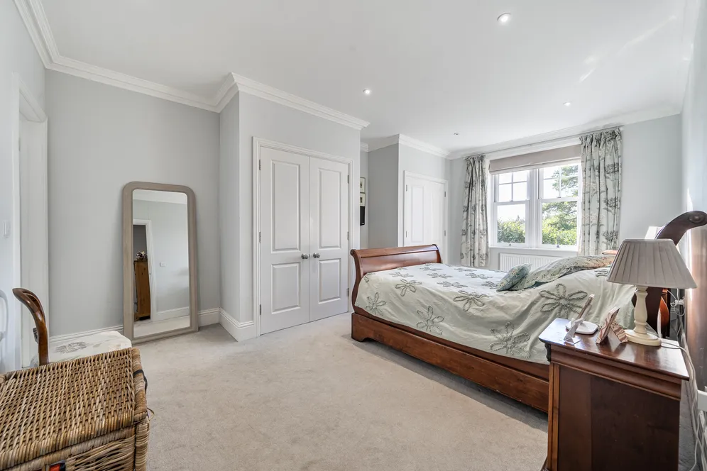 Mortimer Close, Kings Worthy, SO23 photo 12