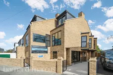 Hazlewood Avenue, Morden