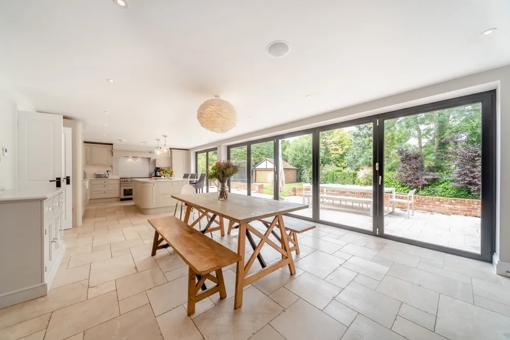 Hawthorn Hill Bracknell RG42 photo 6