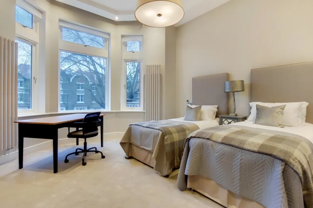 Fitzjohns Avenue, NW3 photo 6