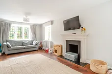 Hawthorn Hill Bracknell RG42 photo 12