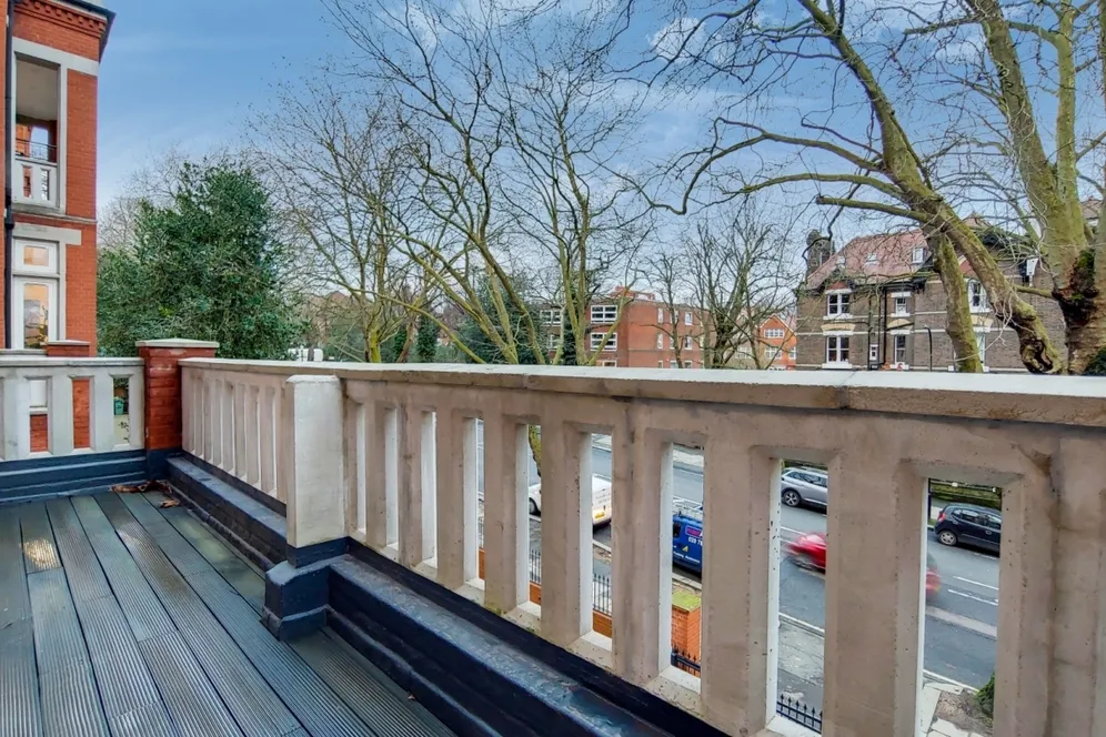 Fitzjohns Avenue, NW3 photo 14