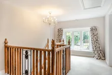 Hawthorn Hill Bracknell RG42 photo 14