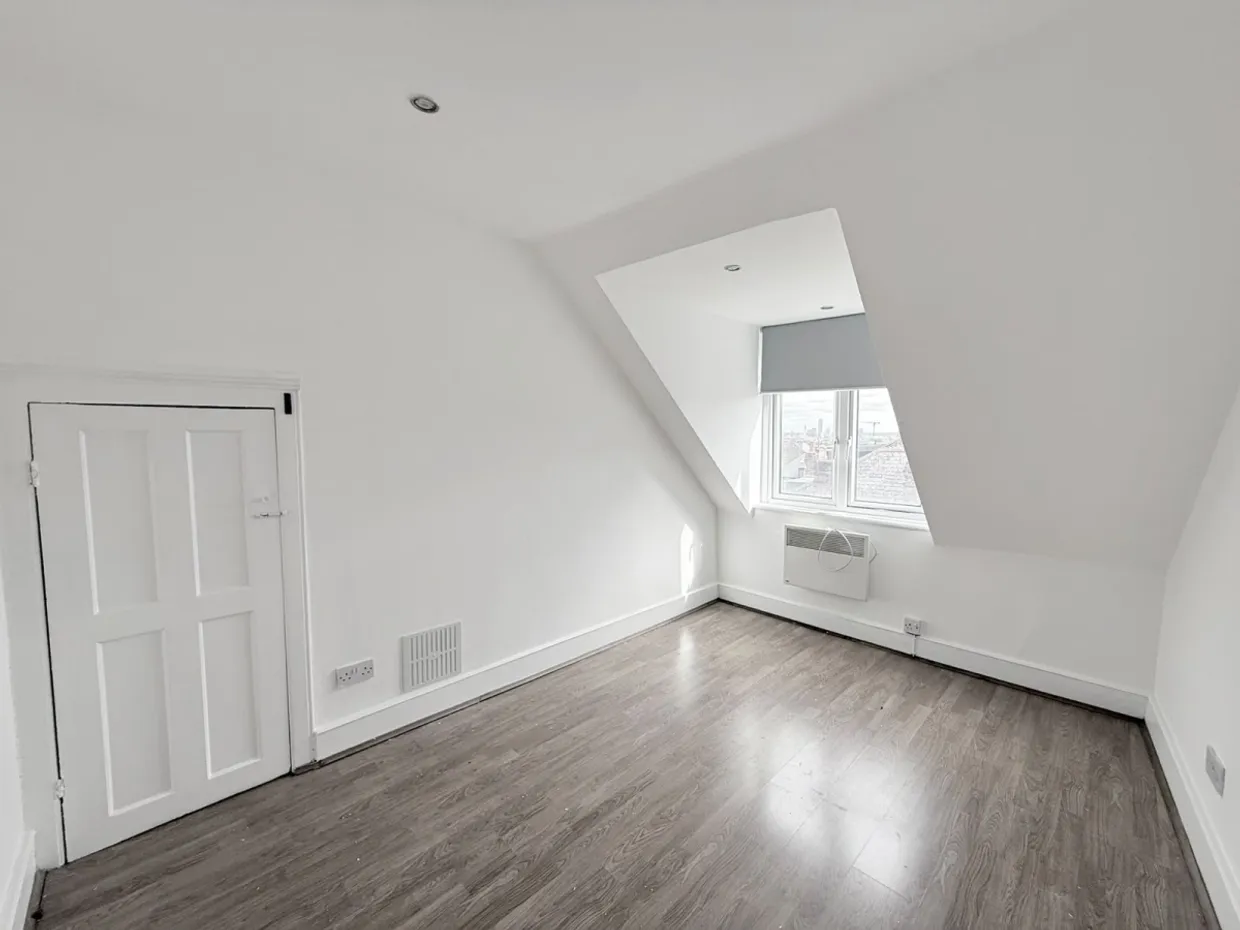 Wightman Road London N4 photo 3