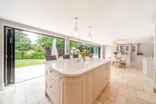 Hawthorn Hill Bracknell RG42 photo 16