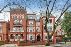 Fitzjohns Avenue, NW3 photo 17