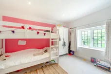 Hawthorn Hill Bracknell RG42 photo 18