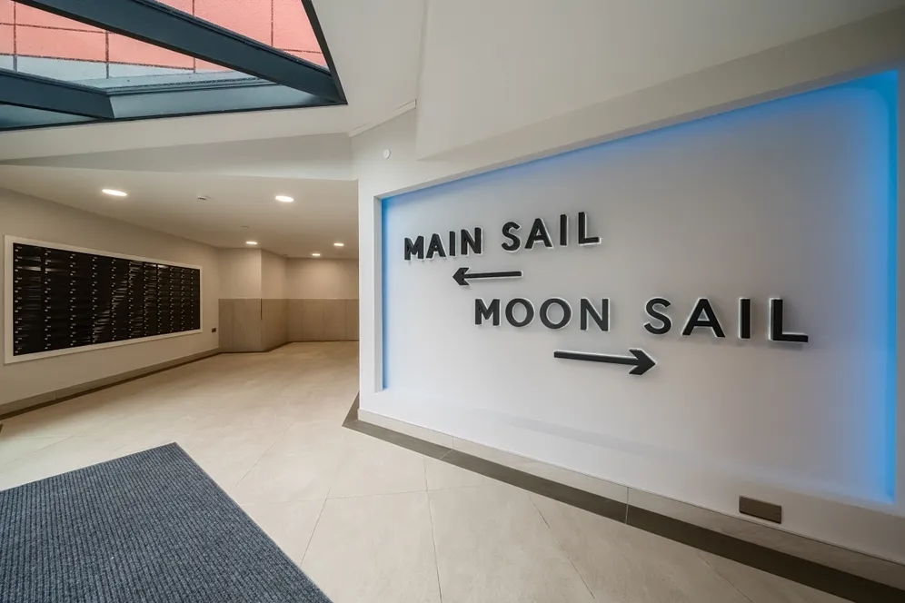 Mast Quay, Woolwich, London SE18 photo 18