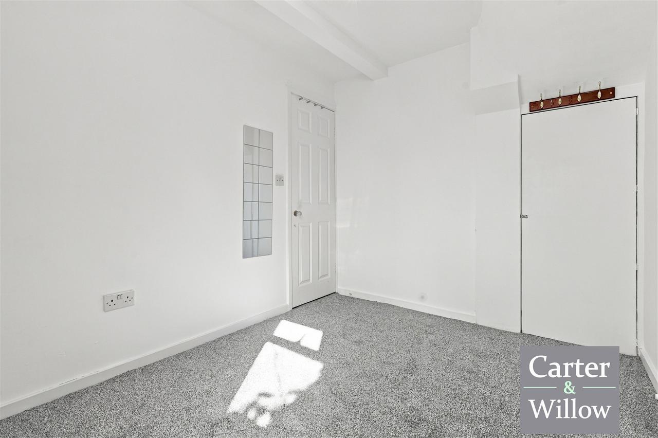 Fitzstephens Road, Essex Image 11